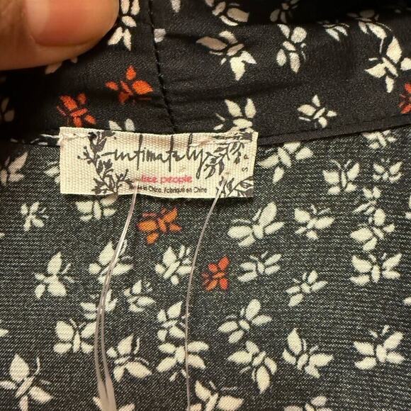 Free People Long Sleeve Bodysuit Ladylike Printed Black/Red Small New - Picture 4 of 6